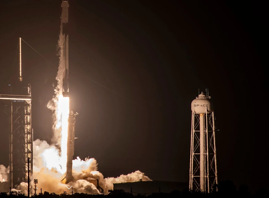 SpaceX Yörüngeye Atomik Saat, Robot ve Mars Teknolojisi Fırlattı