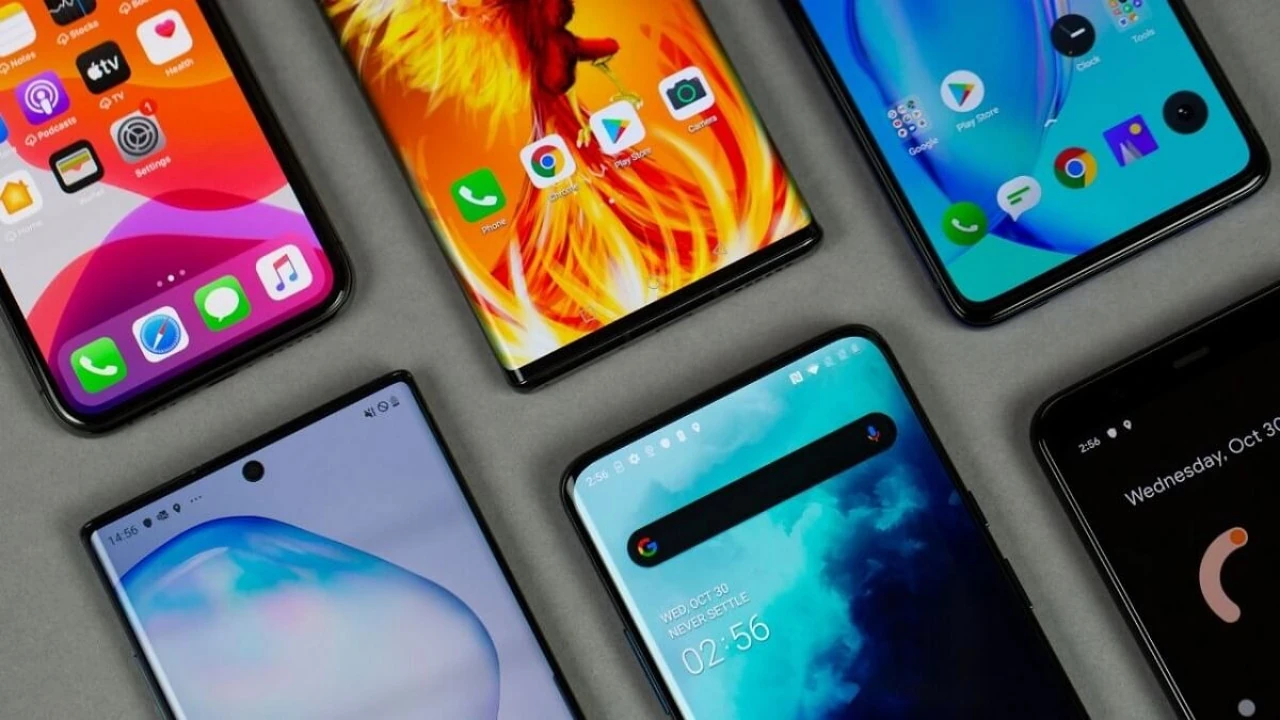 En İyi Ekranlı Akıllı Telefon Hangisi?