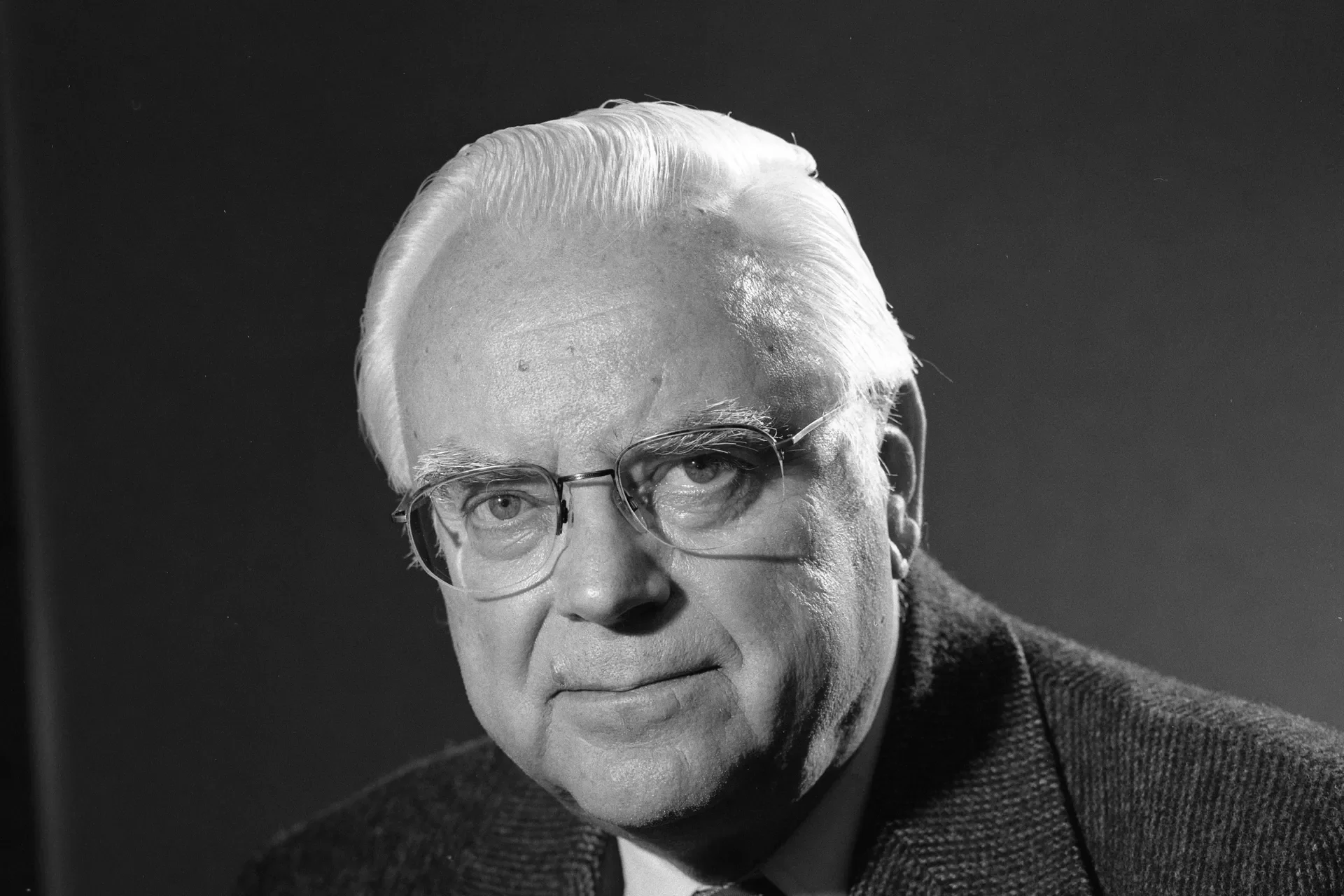 FrankDrake_Science_00_02_06-Frank-Drake.webp